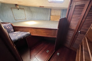 Yankee Clipper 46ft Fisher Yacht For Sale
