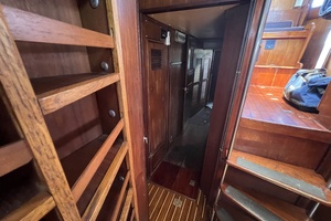 Yankee Clipper 46ft Fisher Yacht For Sale