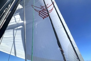 2014 Hylas 56 thumbnail 37