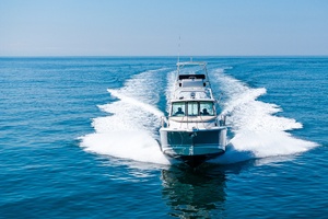 2019 Boston Whaler 345 Conquest thumbnail 5