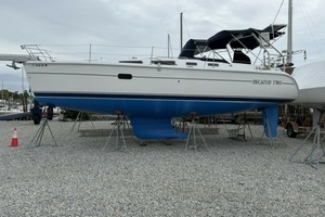 DECATUR TWO 36ft Hunter Yacht For Sale