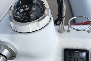 2010 Beneteau thumbnail 35