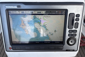 2010 Beneteau thumbnail 32