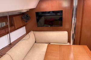2010 Beneteau thumbnail 41