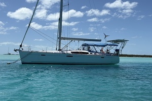 2010 Beneteau thumbnail 10