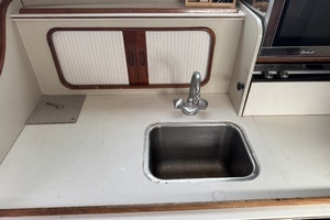 LEXI BRI 30ft Black Watch Yacht For Sale