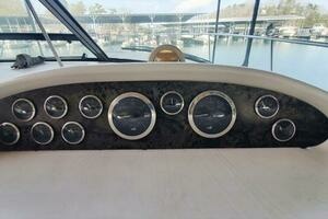 1997 Sea Ray 370 thumbnail 13