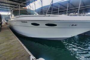 1997 Sea Ray 370 thumbnail 4