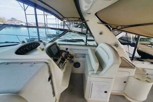 1997 Sea Ray 370 thumbnail 7