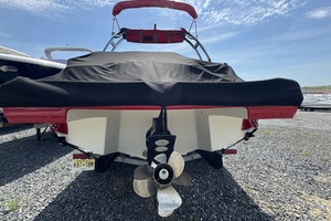 Photo 6107381 for 2013 Monterey M5 Sport Boat  