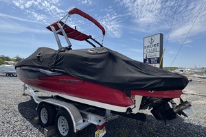 Photo 6107382 for 2013 Monterey M5 Sport Boat  