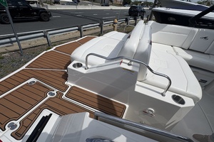 Photo 6107386 for 2013 Monterey M5 Sport Boat  
