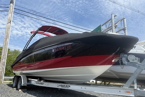 Photo 6107378 for 2013 Monterey M5 Sport Boat  