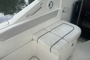 HAS GENERATOR 26ft Sea Ray Yacht For Sale