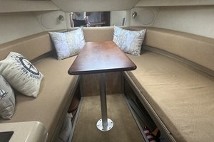 HAS GENERATOR 26ft Sea Ray Yacht For Sale