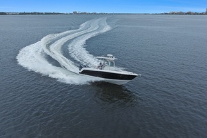 26ft Robalo Yacht For Sale