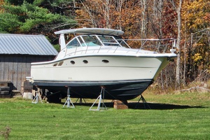 CRAZY LOVE 35ft Tiara Yachts Yacht For Sale
