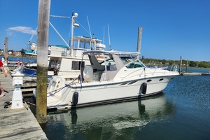 CRAZY LOVE 35ft Tiara Yachts Yacht For Sale