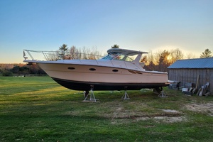 CRAZY LOVE 35ft Tiara Yachts Yacht For Sale