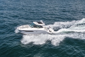 2021 Sea Ray 320 Sundancer thumbnail 42