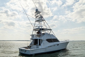 2002 Hatteras 60 Convertible thumbnail 38