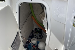 25ft Sea Hunt Yacht For Sale