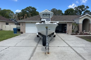 25ft Sea Hunt Yacht For Sale