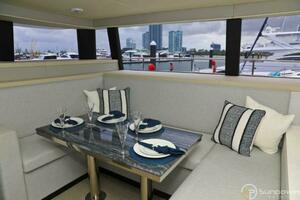 44FT (13.41M) SUNPOWER YACHTS