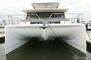 44FT (13.41M) SUNPOWER YACHTS