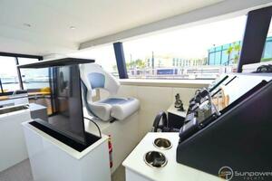 44FT (13.41M) SUNPOWER YACHTS