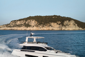 2026 Azimut 62 FLY thumbnail 12
