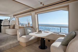 62FT (18.9M) AZIMUT