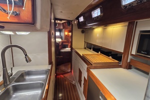 Damn Skippy 42ft Endeavour Yacht For Sale