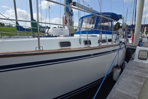 Damn Skippy 42ft Endeavour Yacht For Sale