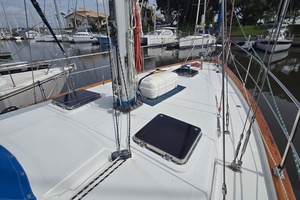Damn Skippy 42ft Endeavour Yacht For Sale