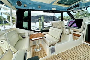 41FT (12.6M) BOSTON WHALER