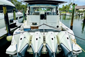 41FT (12.6M) BOSTON WHALER