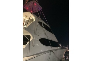 2007 Hatteras thumbnail 9