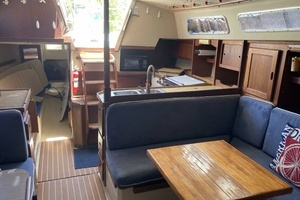 1984 Catalina 36 thumbnail 20