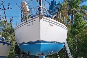 1984 Catalina 36 thumbnail 4
