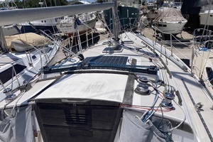 1984 Catalina 36 thumbnail 9