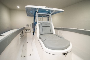 34ft Twin Vee Yacht For Sale