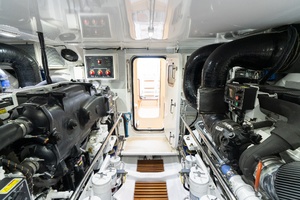 ANOTHER BUBBLE 72ft Marlow Yacht For Sale