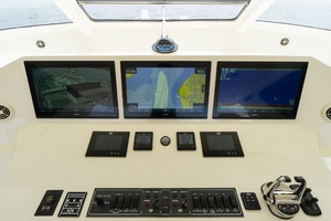 ANOTHER BUBBLE 72ft Marlow Yacht For Sale