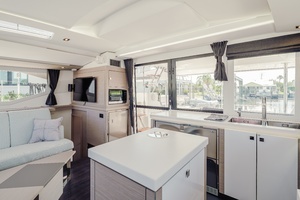 2020 Fountaine Pajot Saona 47 thumbnail 36