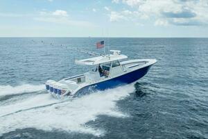 39FT (12.09M) YELLOWFIN