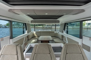 2024 Axopar 45 XC Cross Cabin thumbnail 23