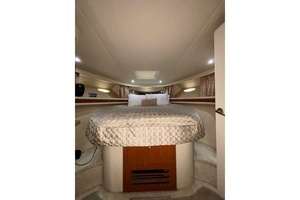 1999 Sea Ray 480 Sedan Bridge thumbnail 52