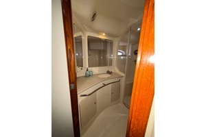 1999 Sea Ray 480 Sedan Bridge thumbnail 58