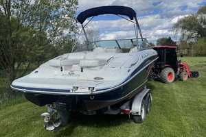 23ft Four Winns Yacht For Sale